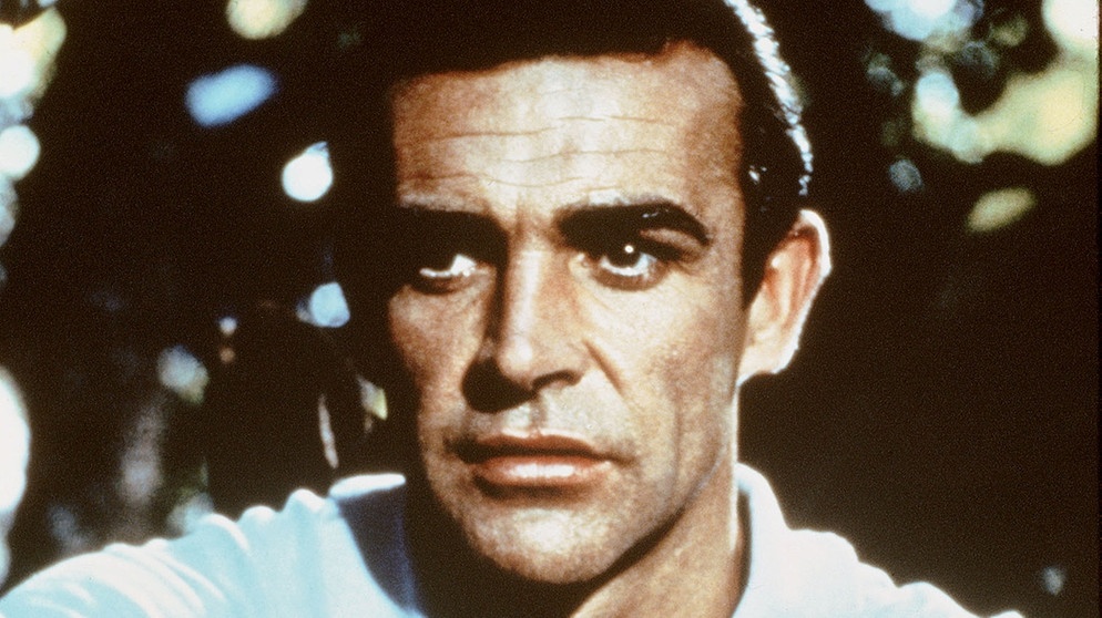 Geheimagent James Bond 007 (Sean Connery) ist mit einem gefährlichen Auftrag nach Jamaika gekommen. | Bildquelle: BR/ARD/Degeto