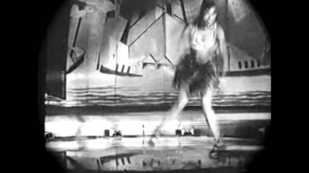 (1925) Josephine Baker dancing the original charleston | Bildquelle: Duncan Automatic Stop (via YouTube)