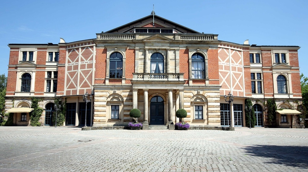 Bayreuther Festspiele - Festspielhaus | Bildquelle: picture-alliance/dpa