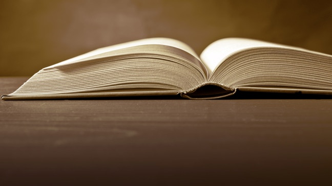 Themenbild Buch-Empfehlung | Bildquelle: colourbox.com