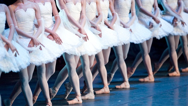 Ballett | Bild: picture-alliance / Annegret Hilse