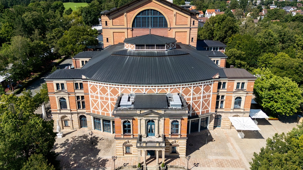 Ausblick Bayreuther Festspiele 2025 Große Pläne auf dem Grünen Hügel News und Kritik BR