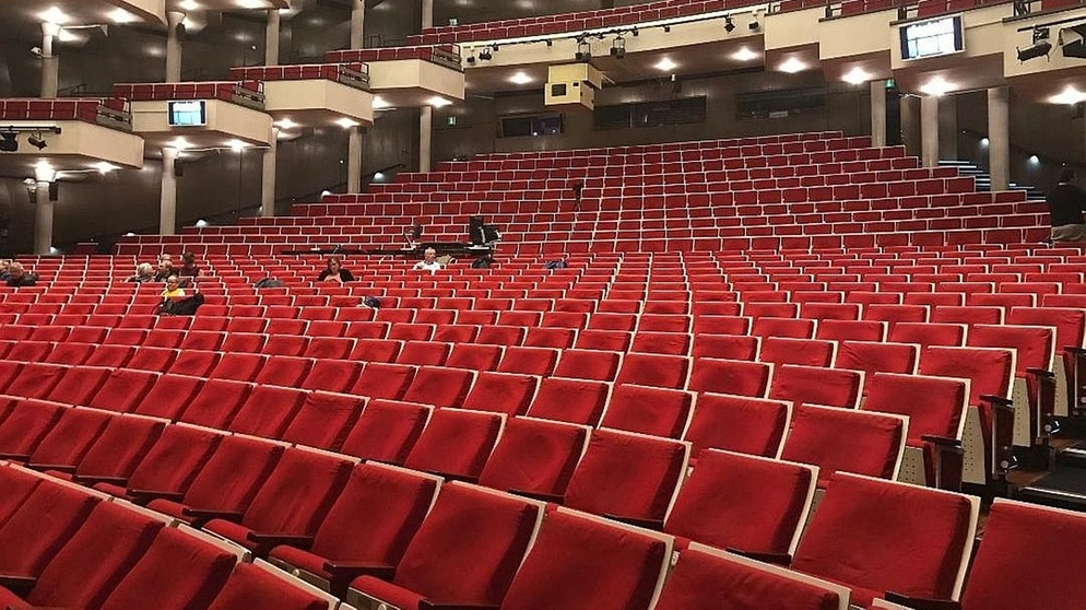 "Stumme von Portici" in Dortmund - Geisterpremiere | Bildquelle: BR / Peter Jungblut