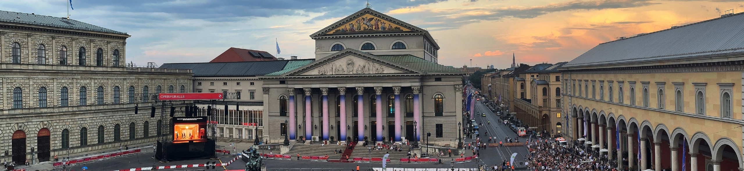Event Oper für alle 2024 im Rahmen der Münchner Opernfestspiele im Nationaltheater mit der Live-Opernübertragung von Giacomo Puccinis Tosca auf dem Max-Joseph-Platz. München, 27.07.2024 | Bildquelle: Wilfried Hösl