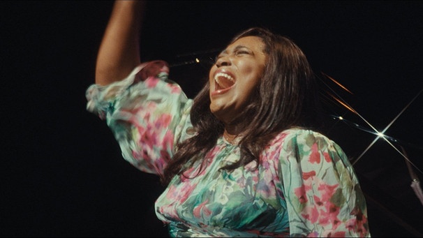 Die US-amerikanische Star-Sopranistin Angel Blue im Film "Primadonna Or Nothing" von Juliane Sauter. | Bild: dok.Fest München