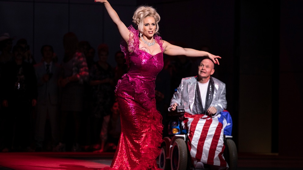 Szene aus der Oper "Anna Nicole" am Staatstheater Nürnberg, November 2018 | Bildquelle: Ludwig Olah