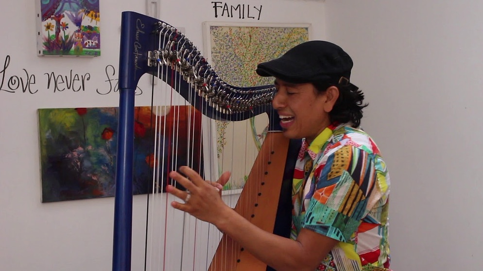 No Fear (Edmar Castaneda harp) | Bildquelle: Edmar Castaneda (via YouTube)