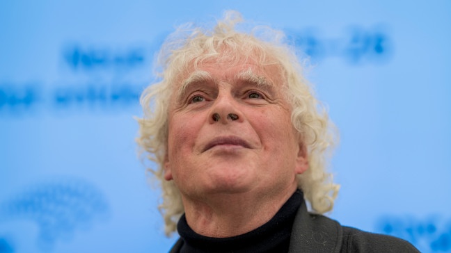 Simon Rattle | Bildquelle: picture alliance/dpa | Peter Kneffel