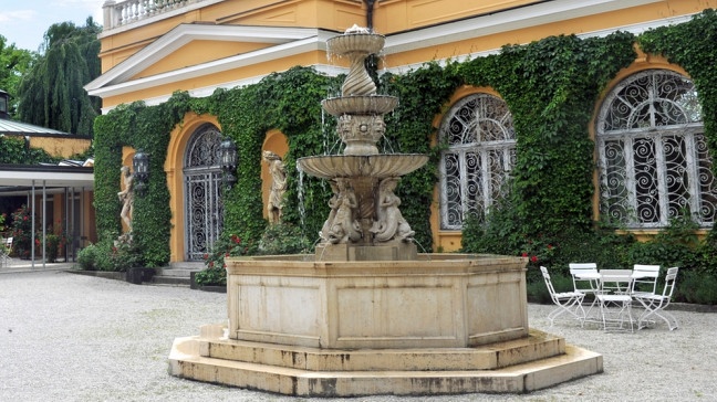 Evangelische Akademie Tutzing | Bildquelle: picture-alliance/dpa