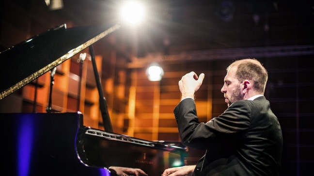 Der Pianist Andrei Korobeinikov. | Bildquelle: BR/Markus Konvalin
