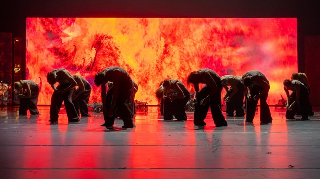 Szene aus "Der Steppenwolf" von Goyo Montero  | Bildquelle: Staatstheater Nürnberg / Jesús Vallinas