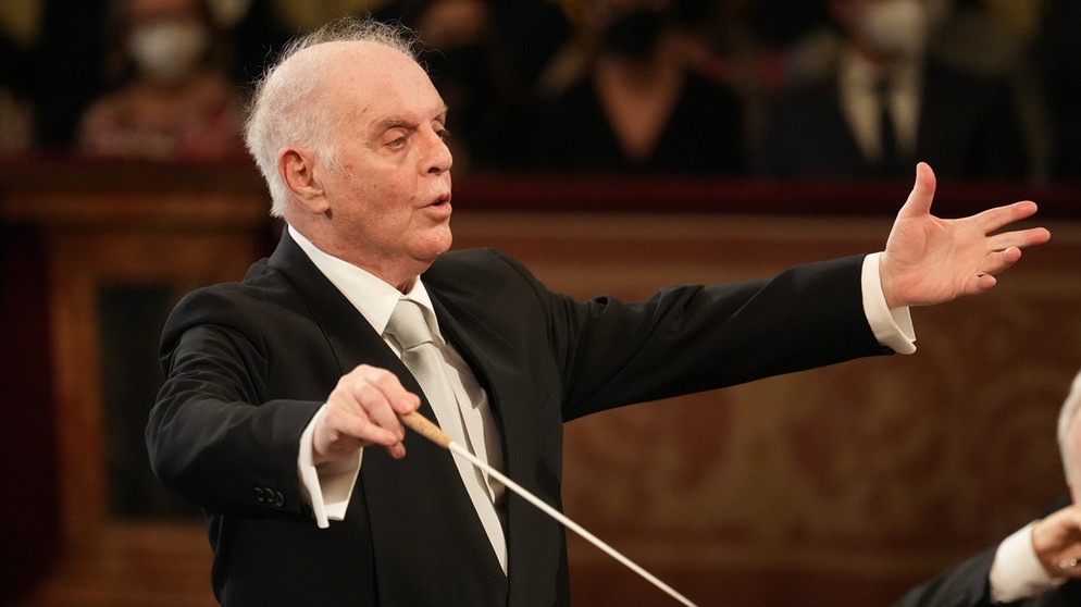 Daniel Barenboim beim Neujahrskonzert 2022  | Bildquelle: picture-alliance/dpa