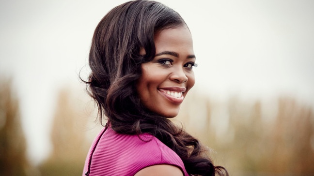 Interview mit der Sopranistin Pretty Yende: Extremrolle als  Befreiungsschlag | Audio | BR-KLASSIK | Bayerischer Rundfunk
