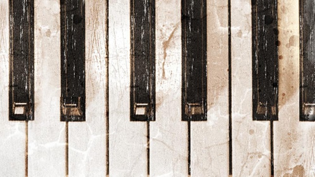 Musiknotenblatt auf Klaviertasten | Bildquelle: colourbox.com
