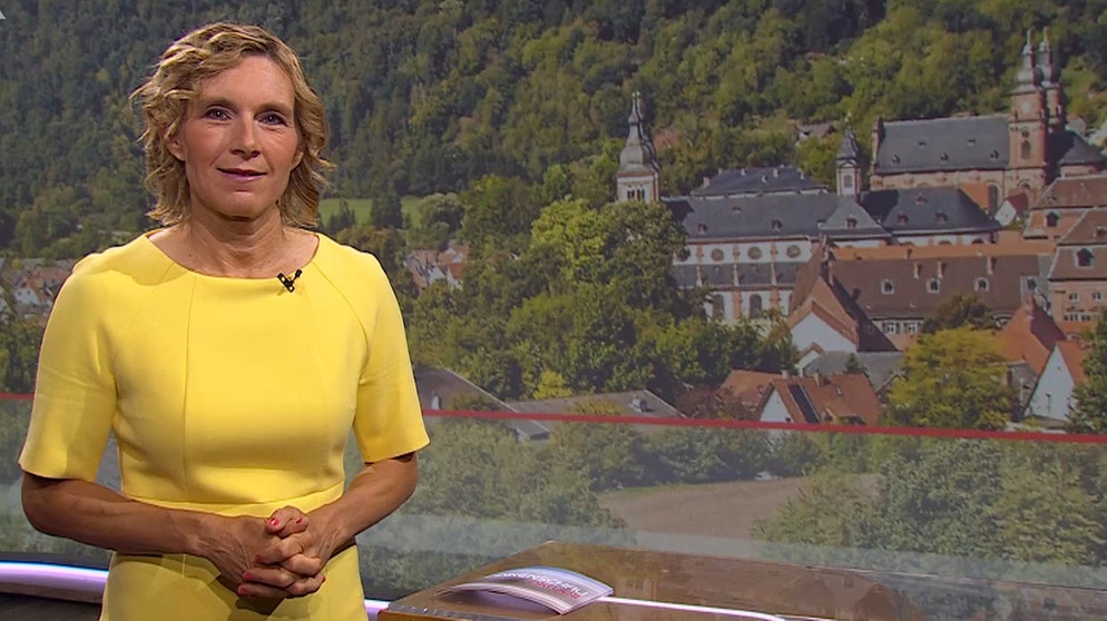 Moderatorin Julia Büchler in der Frankenschau aktuell vom 19. Juli | Bildquelle: BR