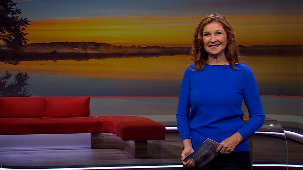 Moderatorin Karin Schubert in der Frankenschau aktuell vom 19. Juni | Bildquelle: BR