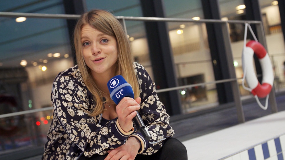 Moderatorin Sabine Pusch | Bildquelle: BR