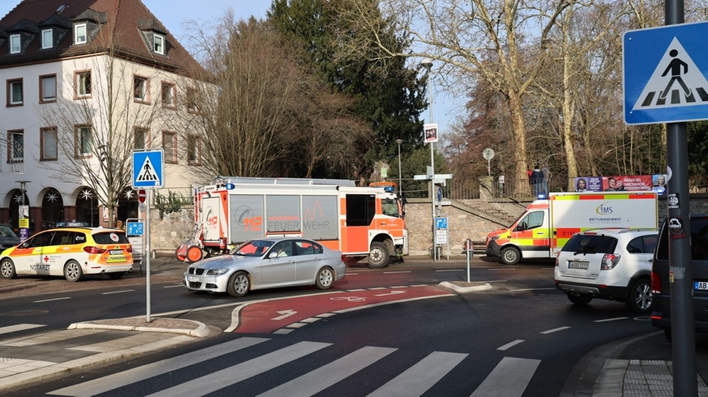 Angriff in Aschaffenburg | Bildquelle: dpa-Bildfunk/Ralf Hettler