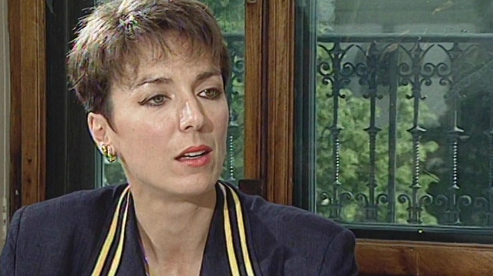Anwältin Anne in einem Kundengespräch. | Bildquelle: BR