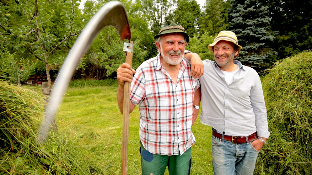 Schmidt Max mit Otto Gion, Profi an der Sense  | Bildquelle: André Goerschel