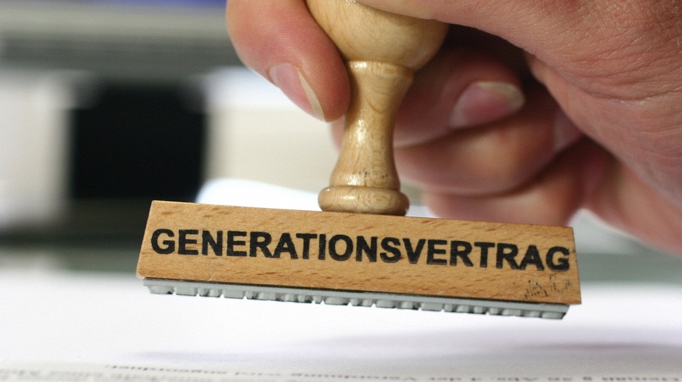 alpha-demokratie - Corona und der Generationenvertrag | Bildquelle: picture-alliance/dpa