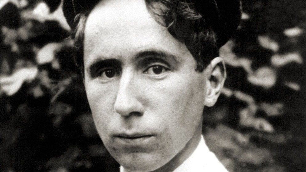 Bertolt Brecht als 20jähriger im Jahr 1918 | Bildquelle: picture-alliance/dpa/Bildarchiv