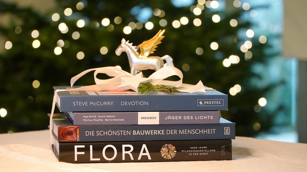 Die vier vorgestellten Bildbände  | Bildquelle: BR / Britta Barchet