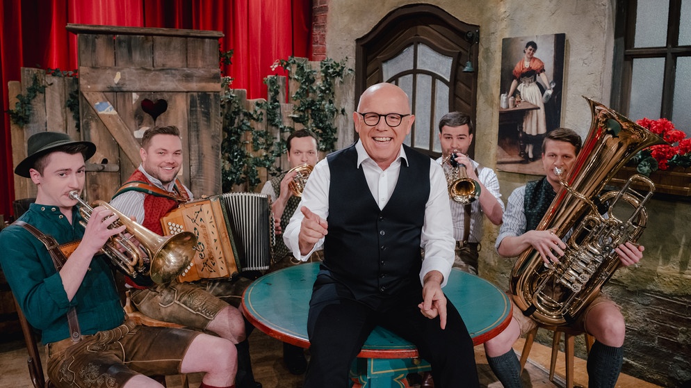 "Brettl-Spitzen - Nur das Allerbeste" mit Stars & Newcomern aus der bayerischen, musikalischen Bühnenlandschaft. | Bildquelle: Jan Saurer / BR 2025