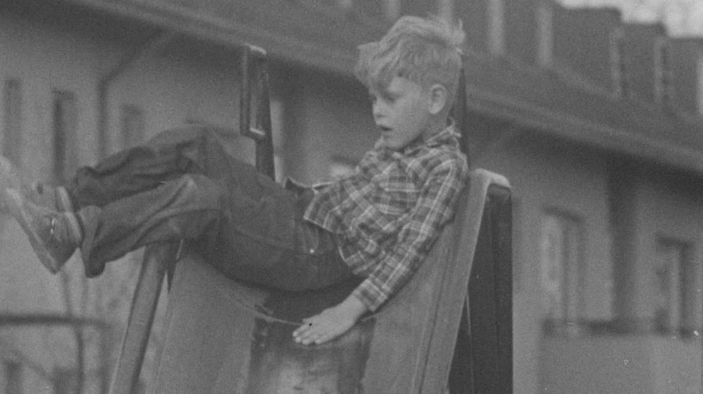 Auch amerikanische Buben rutschen gerne. | Bildquelle: BR