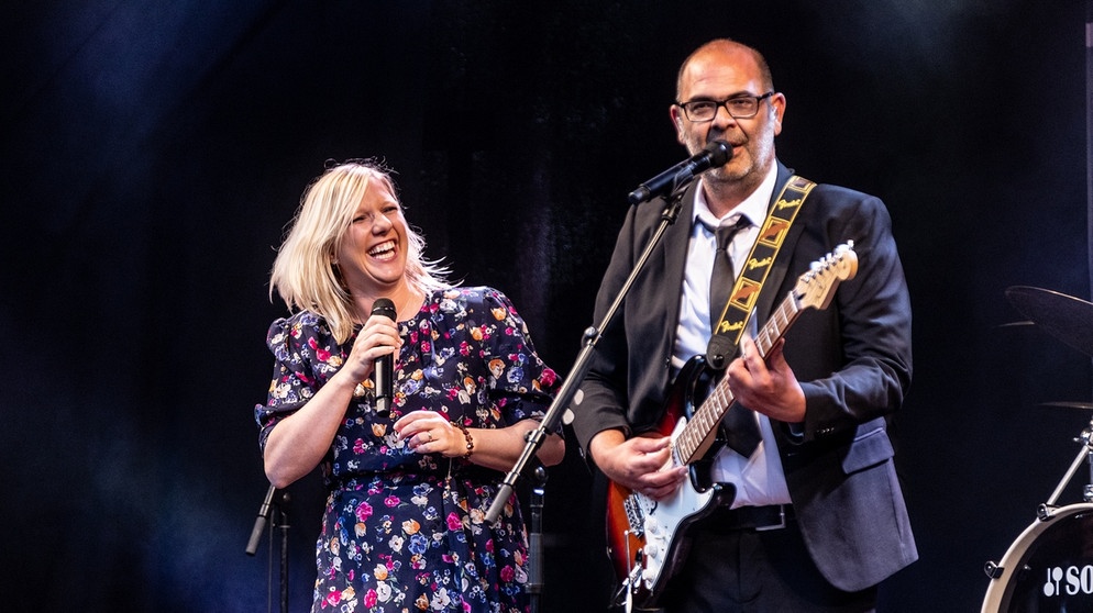 Claudia Koreck und Hannes Ringlstetter. | Bildquelle: BR/Markus Konvalin