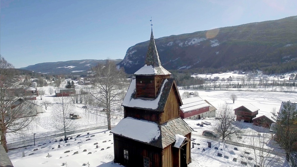 Die Stabkirche von Torpo: Ein Relikt der Wikingerzeit. | Bildquelle: BR/NDR