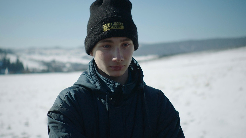 Kevin im Schnee. | Bildquelle: BR/Horse&Fruits Filmproduktion München