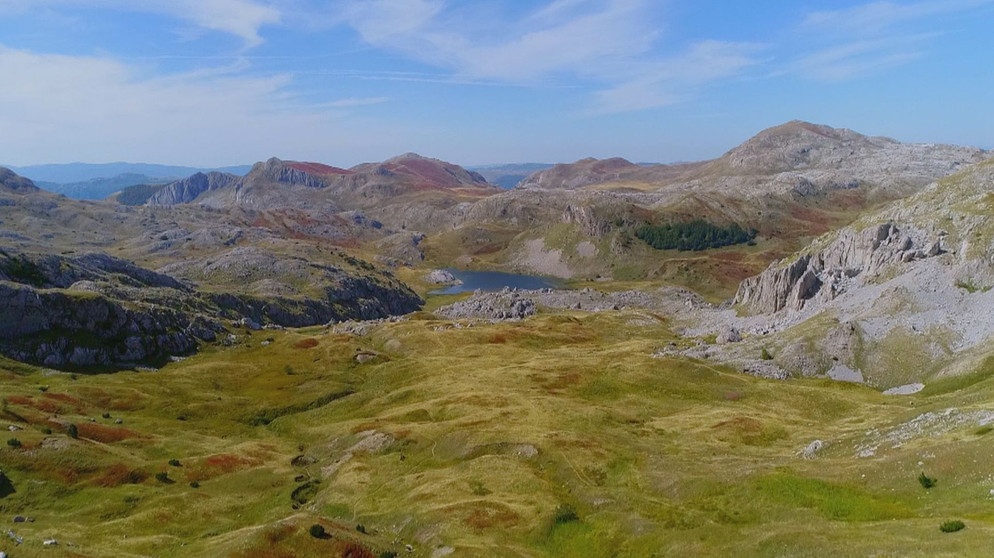 Gletschersee auf der Zelengora. | Bildquelle: NDR/micafilm/Dado Ruvić