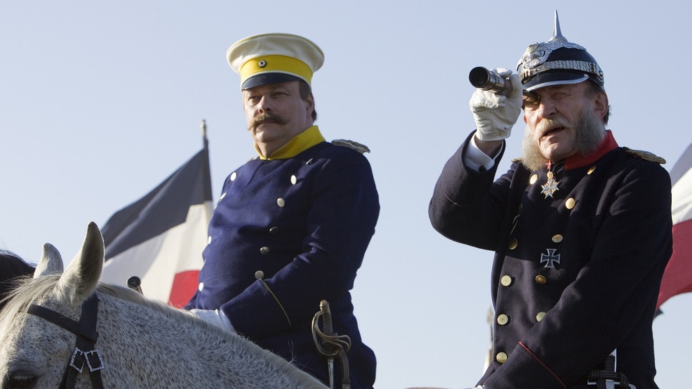 Von links: Otto von Bismarck (Torsten Münchow) und Wilhelm I. (Michael Mendl). | Bildquelle: Honorarfrei lediglich für Ankündigungen und Veröffentlichungen im Zusammenhang mit obiger BR-Sendung bei Nennung: Bild: BR/Tellux-Film GmbH/Wolfgang Borrs. Die Nutzung im Social Media-Bereich sowie inhaltlich andere Verwendungen nur nach vorheriger schriftlicher Vereinbarung mit dem BR-Bildmanagement, Tel. 089 / 5900 10580, Fax 089 / 5900 10585, Mail Bildmanagement@br.de