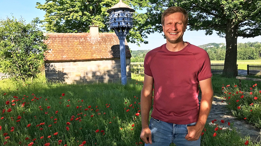 Moderator Florian Kienast. | Bildquelle: BR