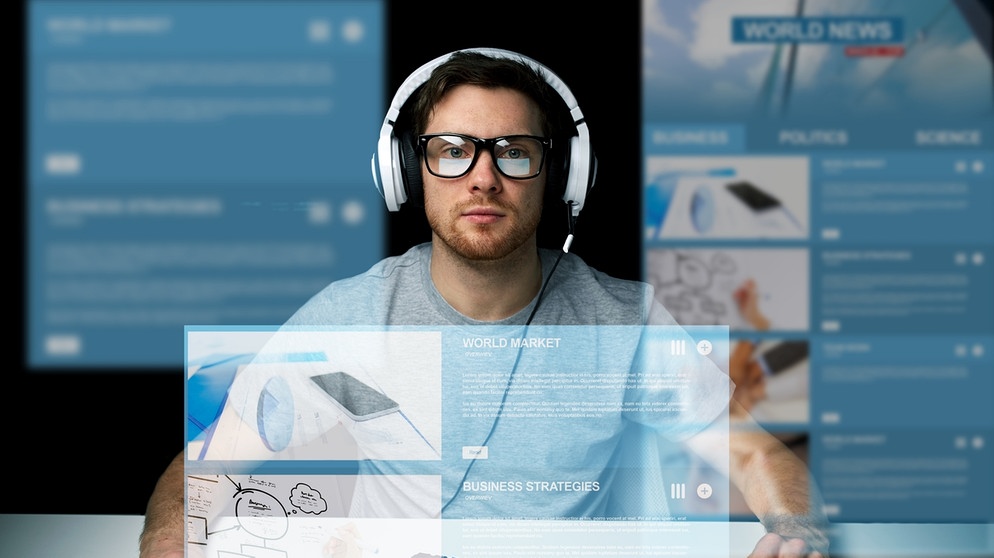 Junger Mann am Computer | Bildquelle: colourbox.com