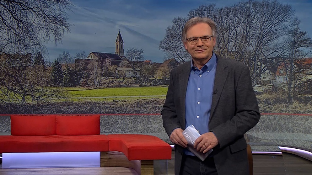 Carly Hilpert moderiert dir Frankenschau aktuell. | Bildquelle: BR