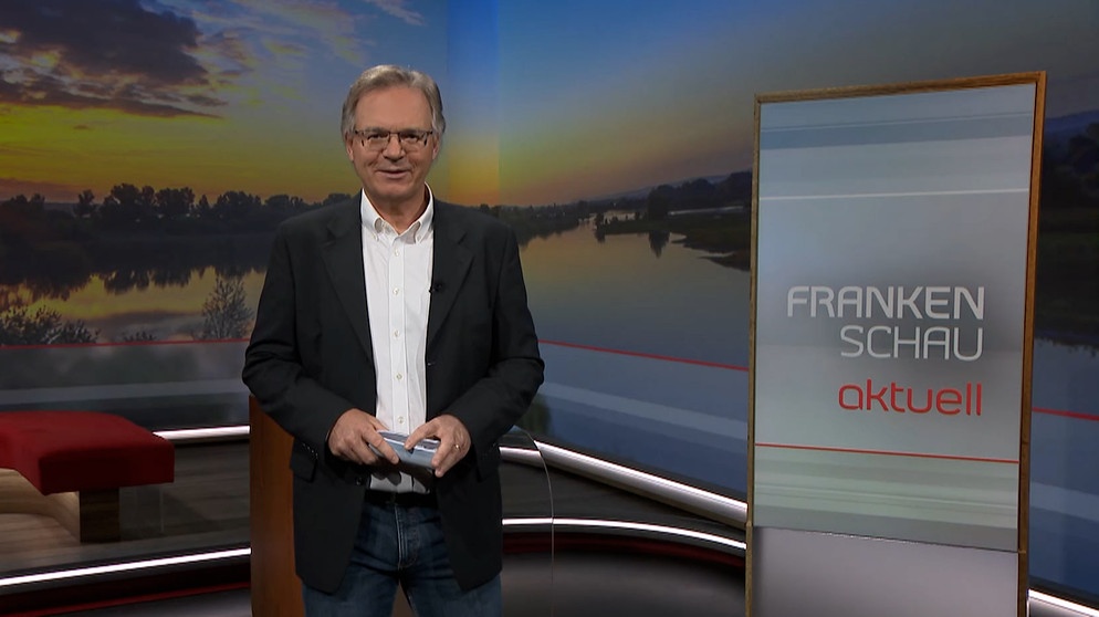 Charly Hilpert im Studio der Frankenschau aktuell | Bildquelle: BR Fernsehen