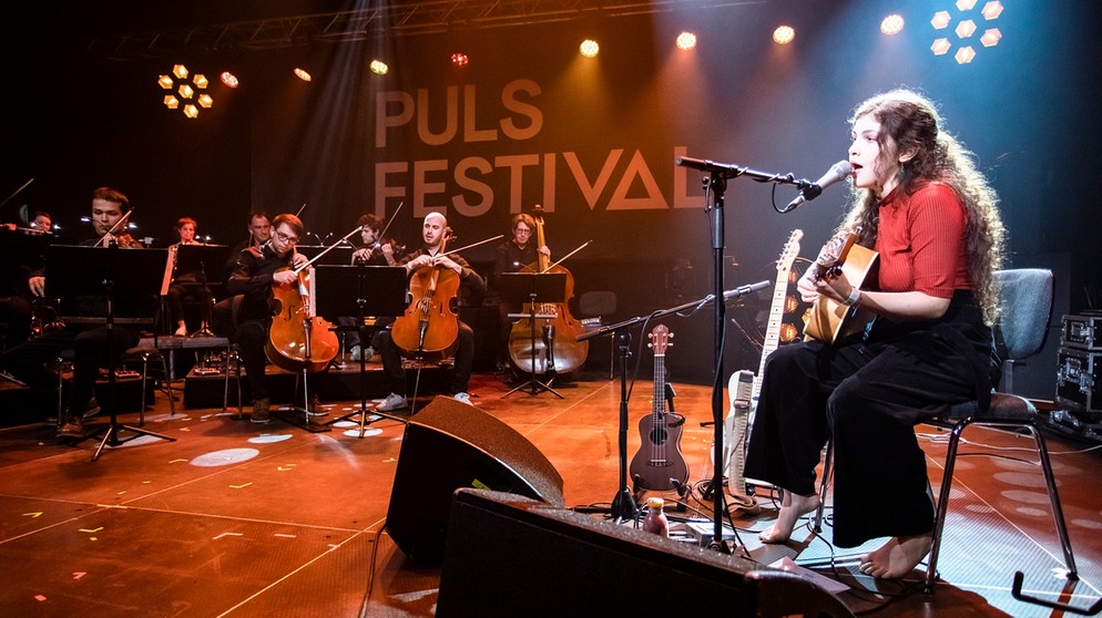 Cosma Joy live beim PULS festival 2018 | Bildquelle: BR