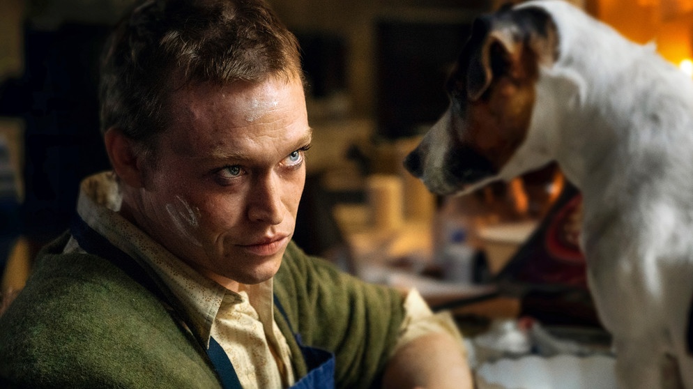 Szene aus Luc Bessons Film "Dogman" mit Caleb Landry Jones in der Titelrolle. | Bildquelle: Capelight Pictures