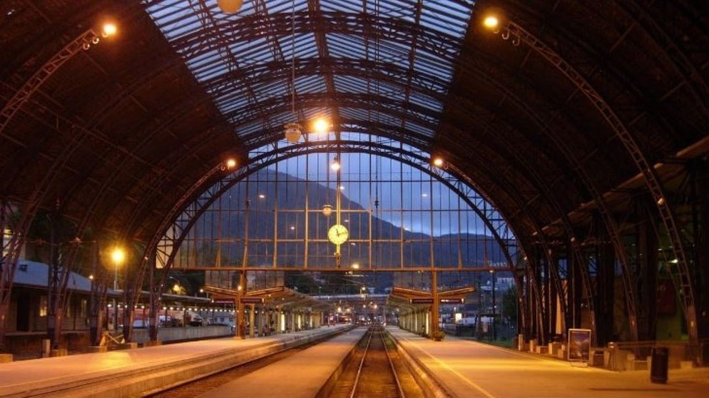 Der Bahnhof von Bergen | Bildquelle: SWR