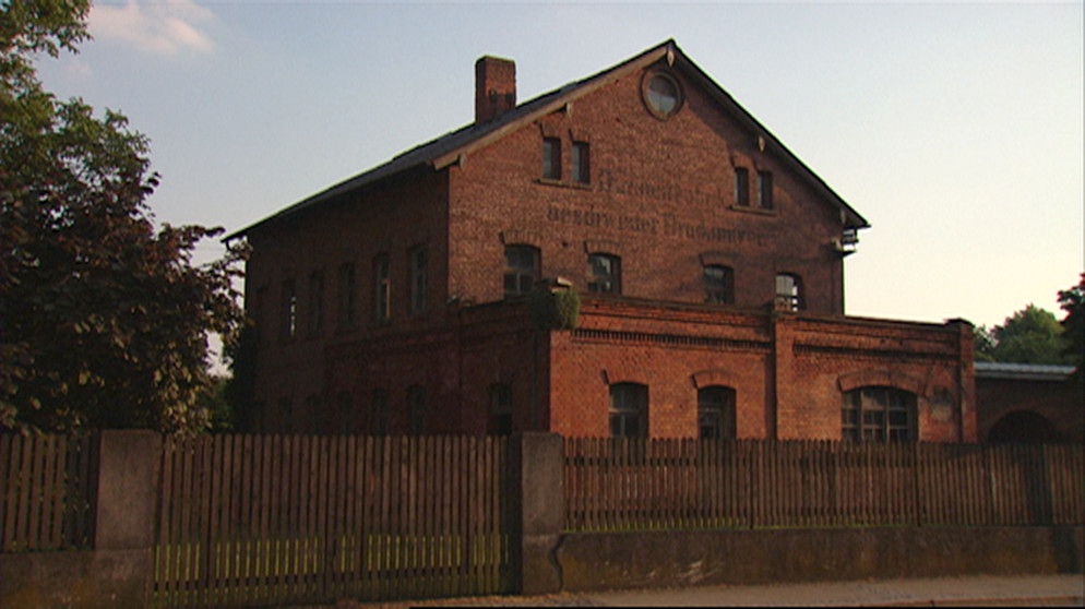 Ein bemerkenswertes Fabrikgebäude steht in Ingolstadt, die "Bürstenfabrik Geschwister Bruckmayer". | Bildquelle: BR