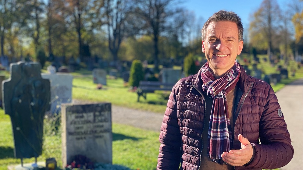 Florian Schrei, Moderator der Magazinsendung "Zwischen Spessart und Karwendel" im BR Fernsehen | Bildquelle: BR/Claudia Eberle