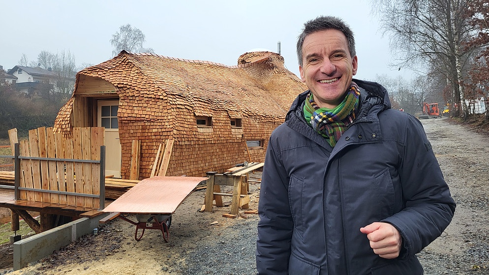 Florian Schrei, Moderator der Sendung "Zwischen Spessart und Karwendel" im BR Fernsehen | Bildquelle: BR / Kathrin Lindauer