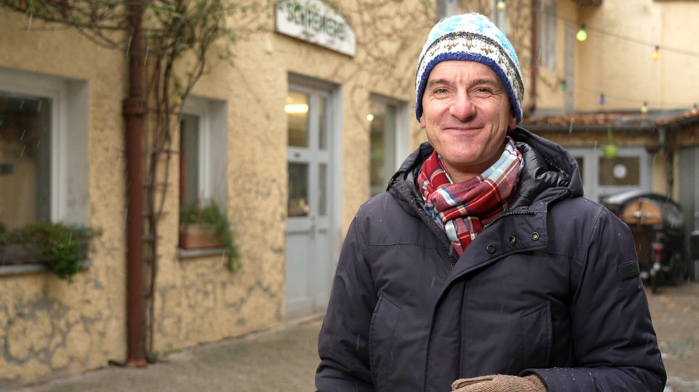 Florian Schrei, Moderator der Magazinsendung "Zwischen Spessart und Karwendel" im BR Fernsehen | Bildquelle: BR