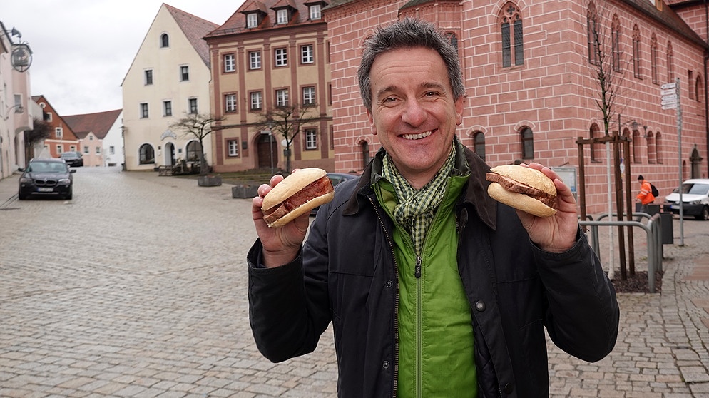 Florian Schrei, Moderator der Magazinsendung "Zwischen Spessart und Karwendel" im BR Fernsehen | Bildquelle: BR