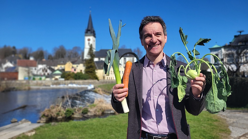 Florian Schrei, Moderator der Sendung "Zwischen Spessart und Karwendel" im BR Fernsehen | Bildquelle: BR / Kathrin Lindauer