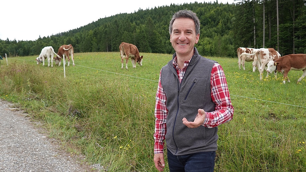 Florian Schrei, Moderator der Magazinsendung "Zwischen Spessart und Karwendel" im BR Fernsehen | Bildquelle: BR / Heinz Lütticken