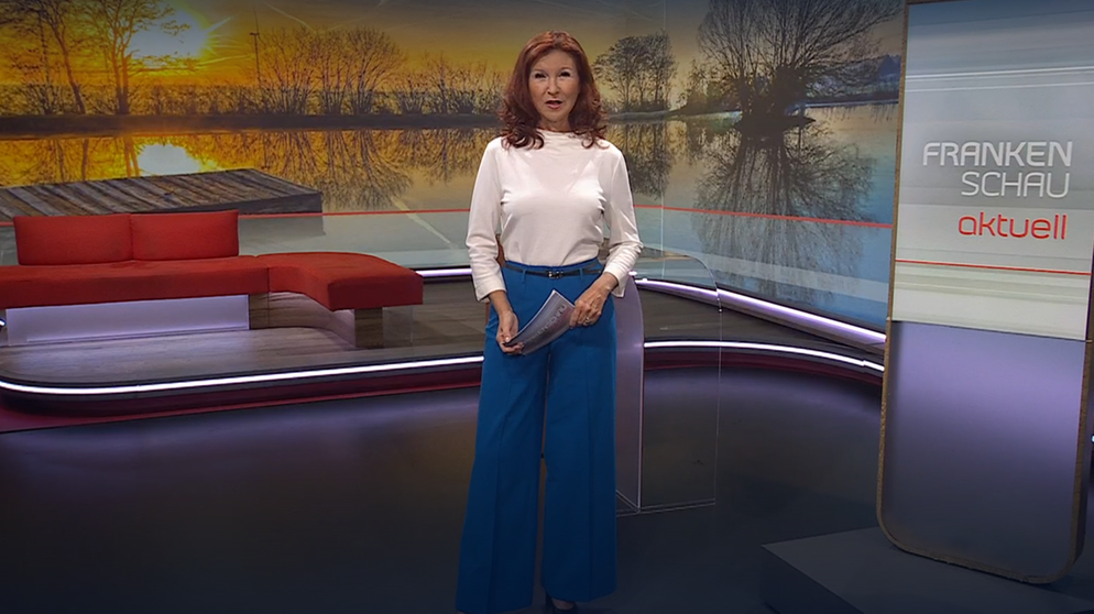 Karin Schubert moderiert die Frankenschau aktuell. | Bildquelle: BR