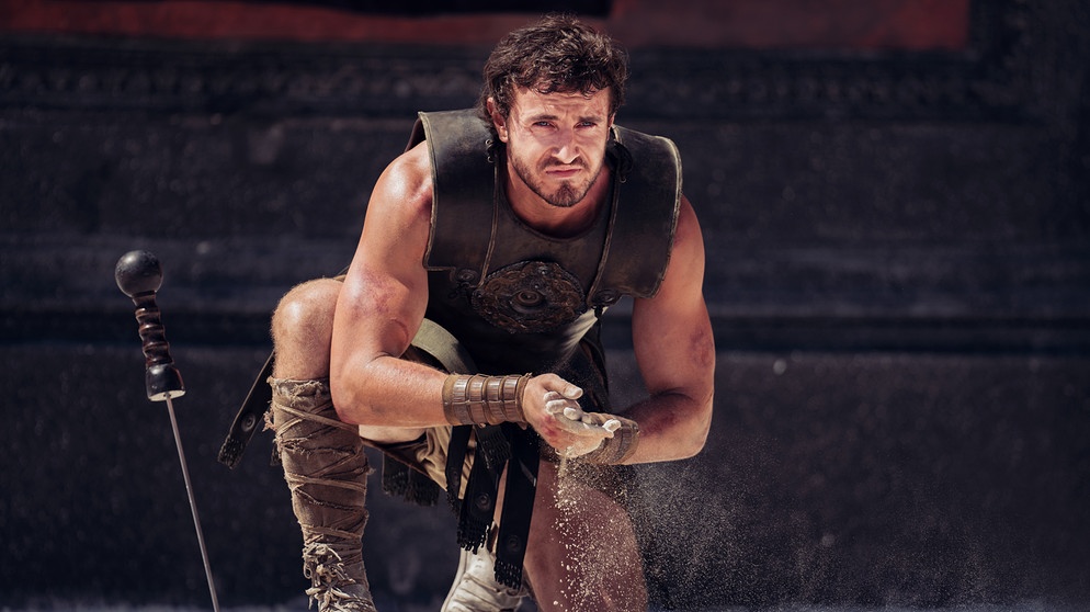 Filmszene aus "Gladiator 2" unter der Regie von Ridley Scott mit Paul Mescal, Denzel Washington und Pedro Pascal in den Hauptrollen | Bildquelle: Paramount Pictures